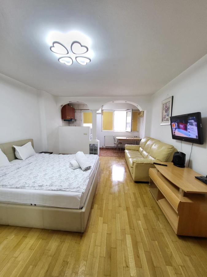 Avrig-Ferdinand Studio Бухарест Экстерьер фото
